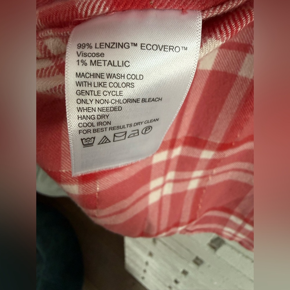 Tommy Bahama Red Plaid Button Front Shirt Long Sleeve Casual Women’s Top Coastal - Picture 6 of 8